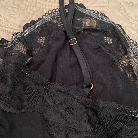 NEW! Victoria's Secret Modal Soft Lace-Trim Cami Size M - Picture 9 of 9